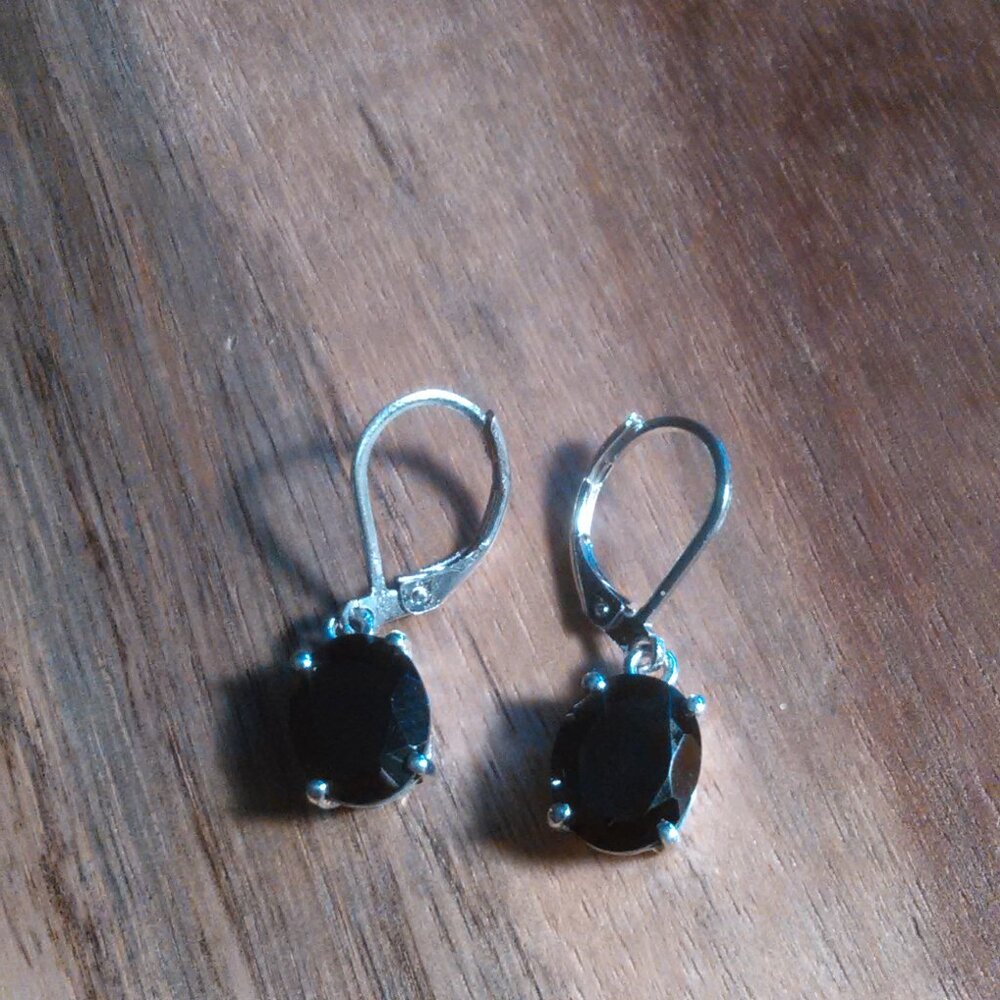 Thai Black Spinel Platinum Bond Dangle Earrings - Picture 5 of 7